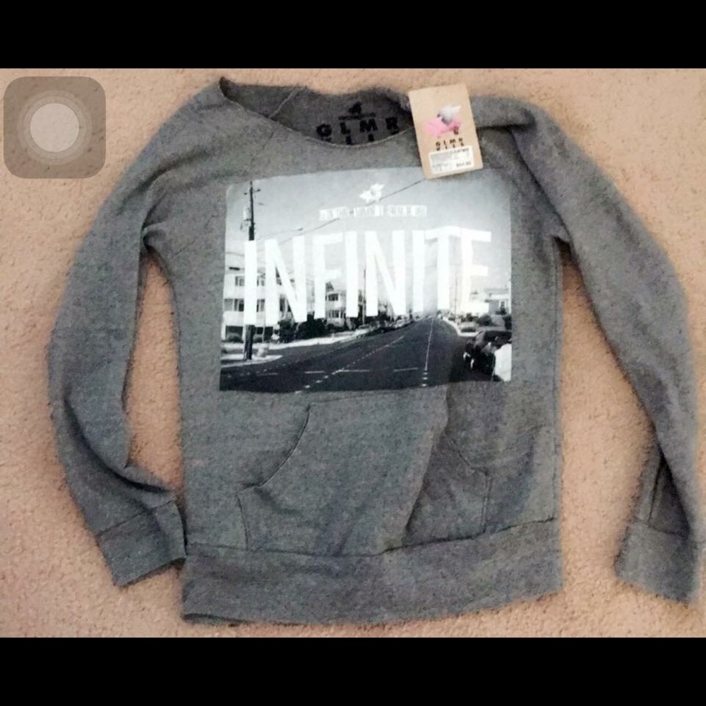 Zumiez GLMR KILLS pullover with front pocket